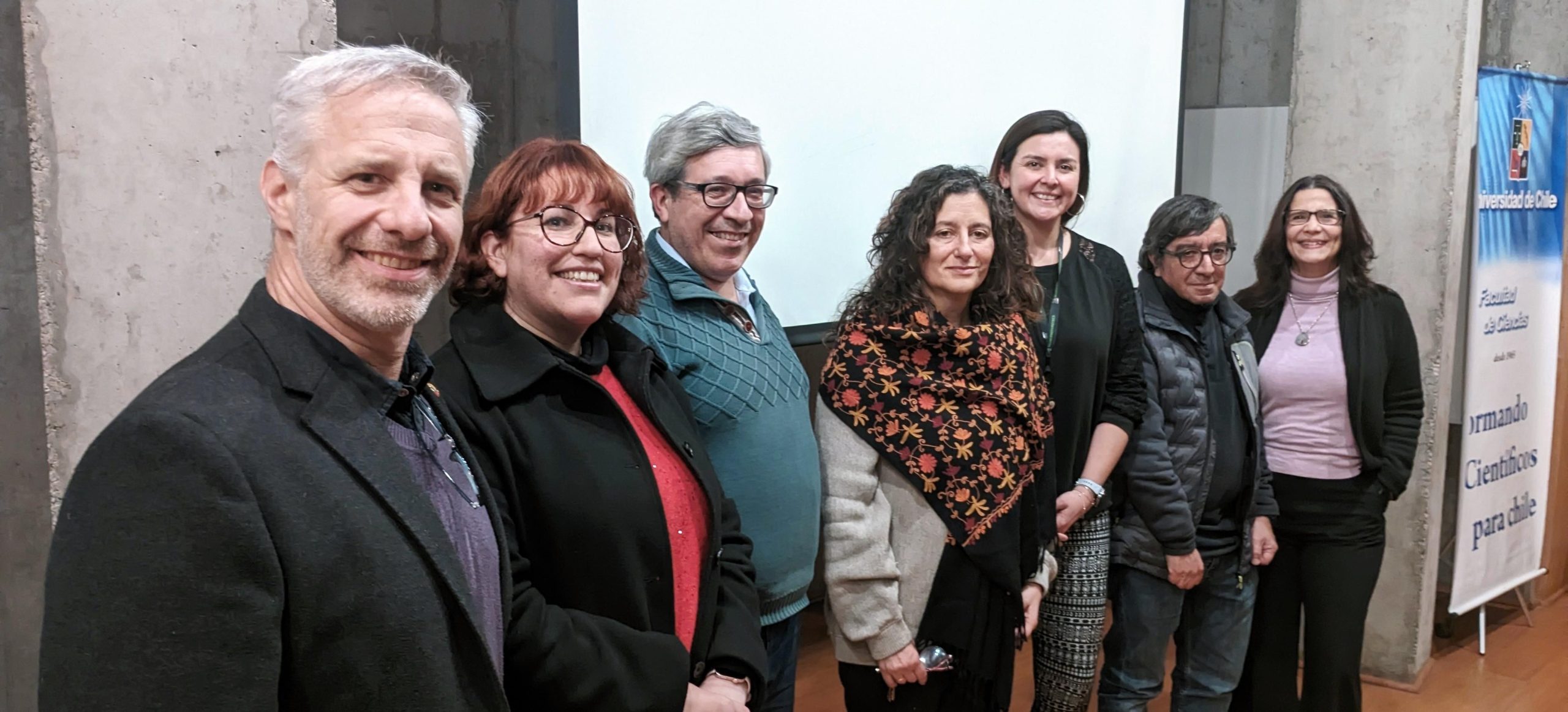 Académico DFC participa en Seminario de diálogo interdisciplinario en Educación